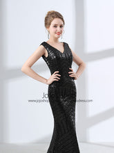 Elegant Black Sequined Long Formal Evening Dress